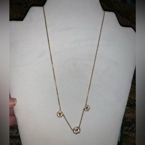Ladies gold 3 stone choker necklace